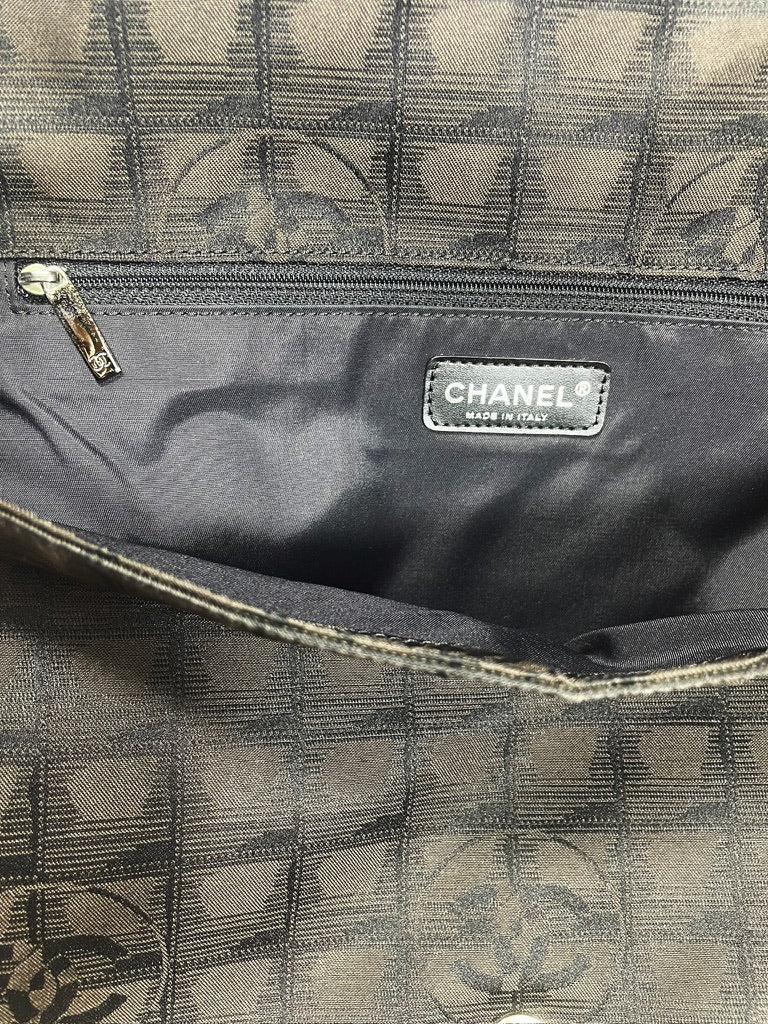 Chanel Vintage Travel Messenger Bag